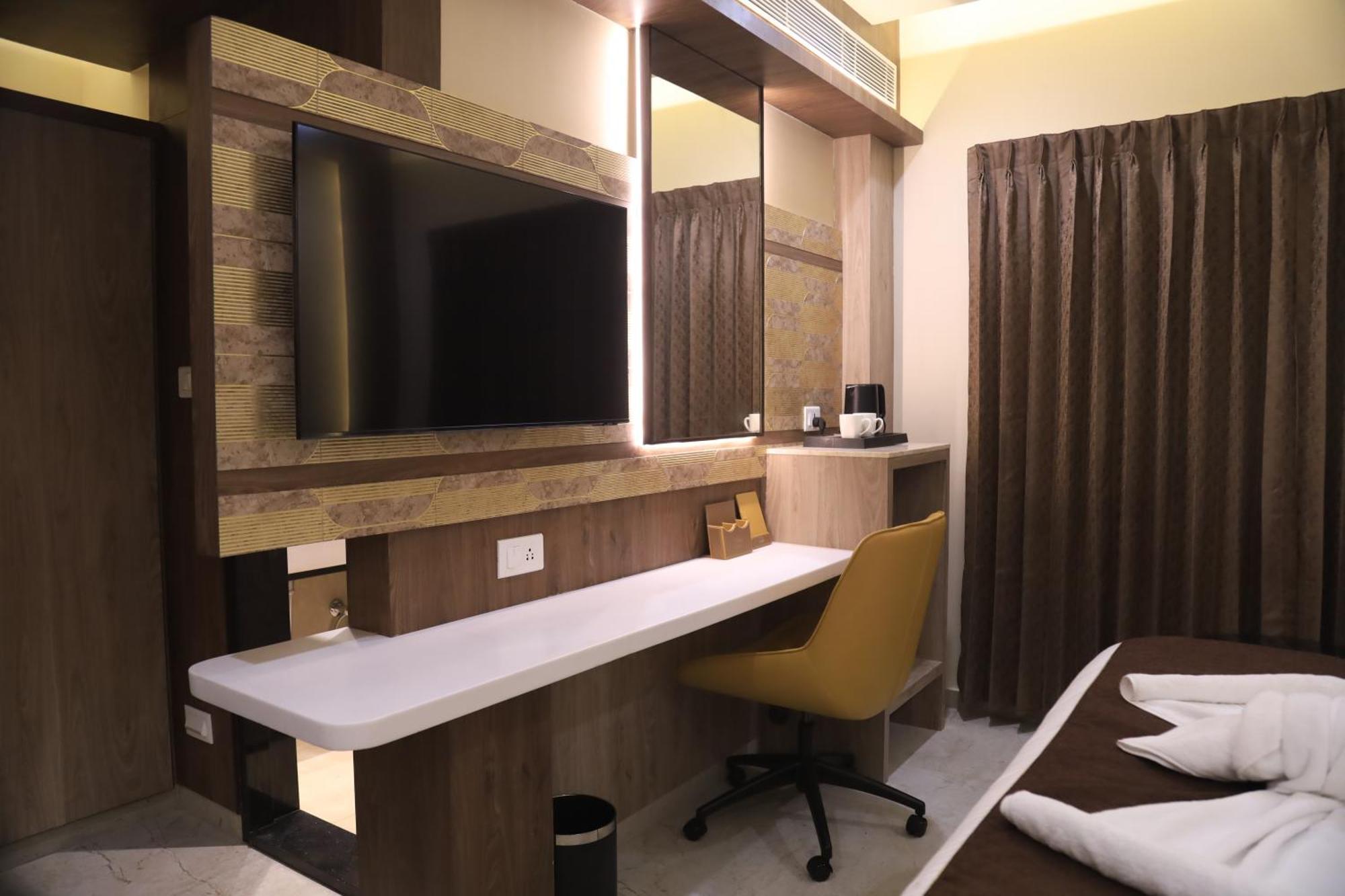 Kings Bury Inn Kumbakonam Extérieur photo
