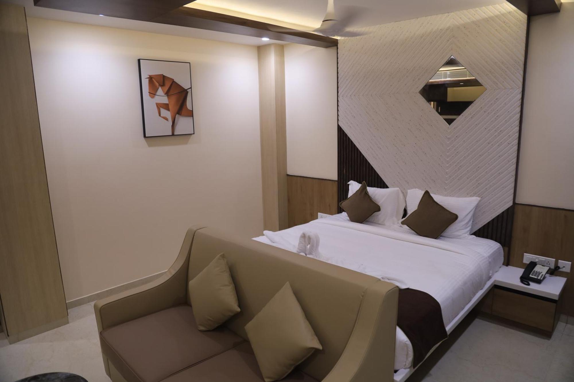 Kings Bury Inn Kumbakonam Extérieur photo